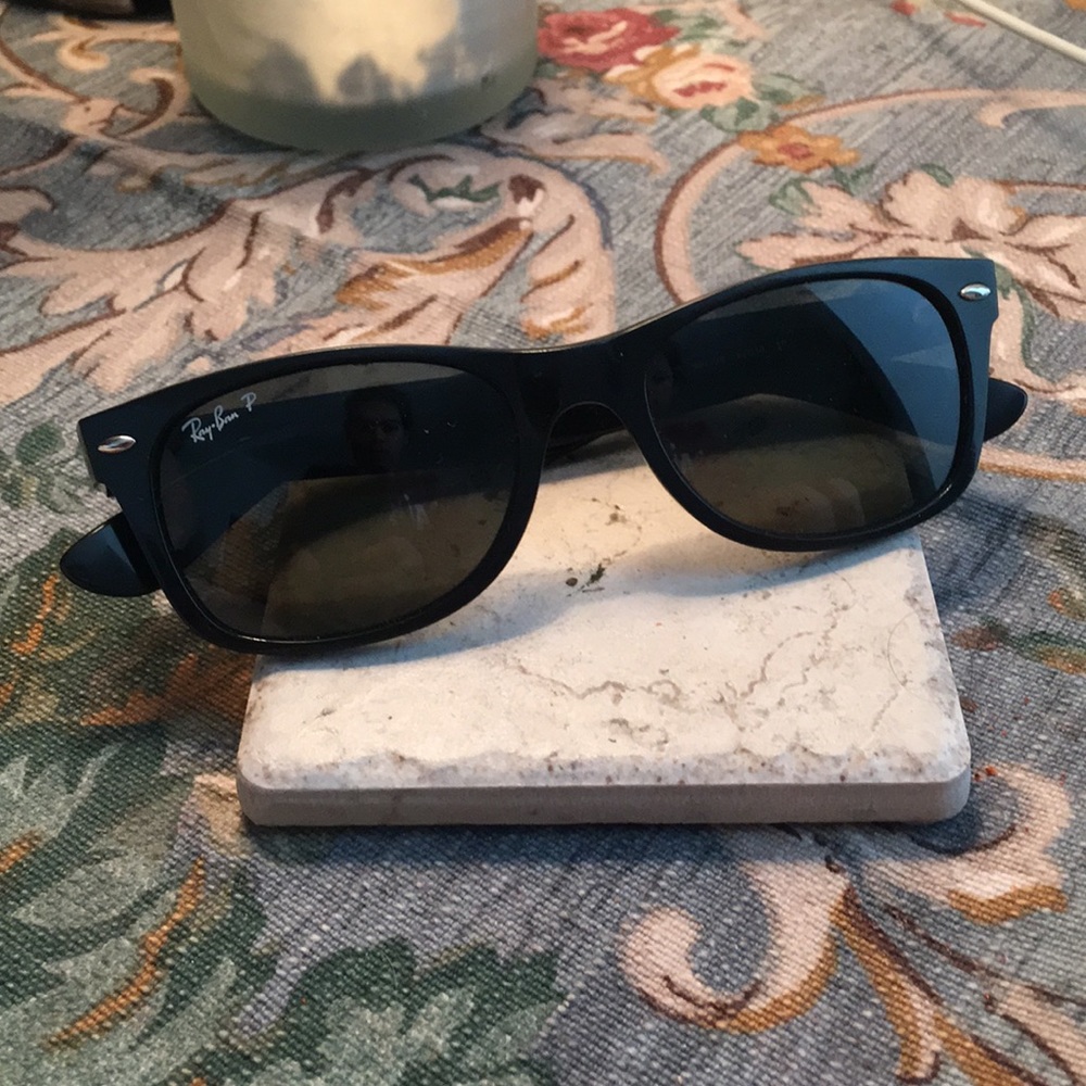 Authentic New Wayfarer Rayban Sunglasses Polarized